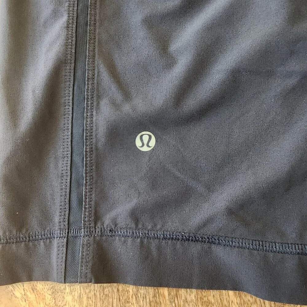 Lululemon Shorts Mens Small Black Running 9 Inch Inseam Athletic Zip Pocket
